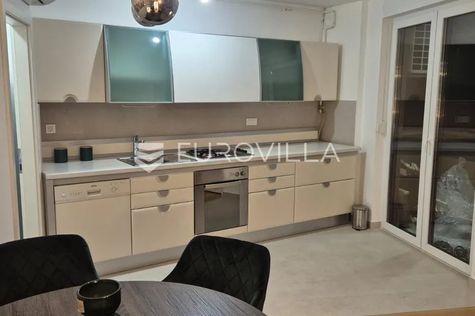 zagreb, peščenica, vukomerec, komforan trosoban stan, 84 m² - slika 5