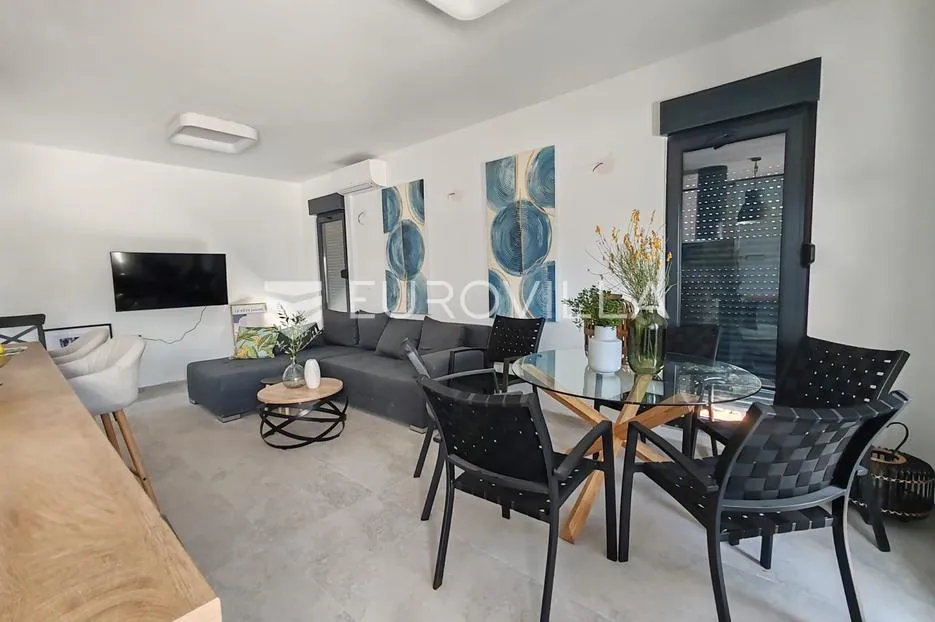 rogoznica, podorljak, novogradnja, moderno uređena kuća s bazenom, 150 m² - slika 7