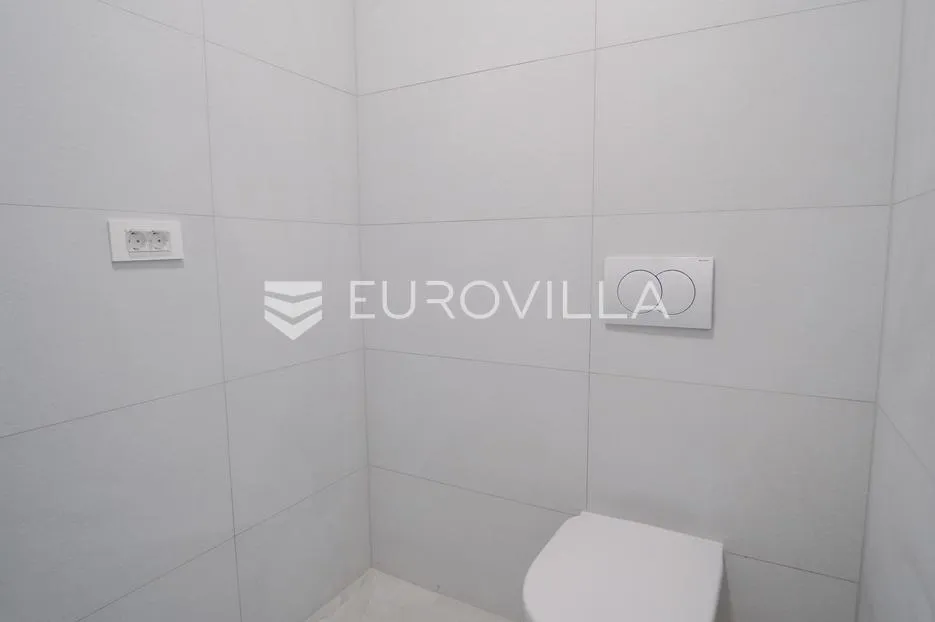 zadar, crno, moderan trosoban stan s bazenom, 95 m² - slika 14