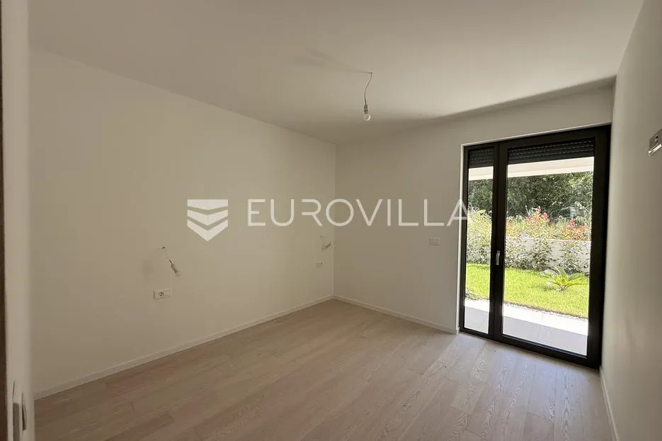 zadar, diklo, luksuzan trosoban stan 124,27 m² na super lokaciji s vrtom - slika 13