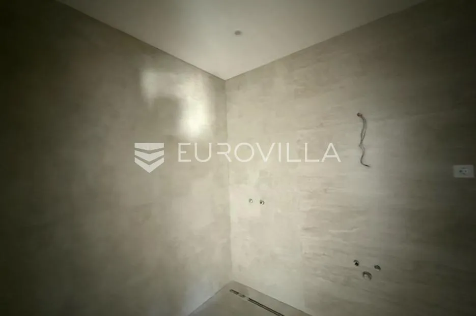 ližnjan, novogradnja, prizemlje, vrt 135 m², 600m do mora - slika 5