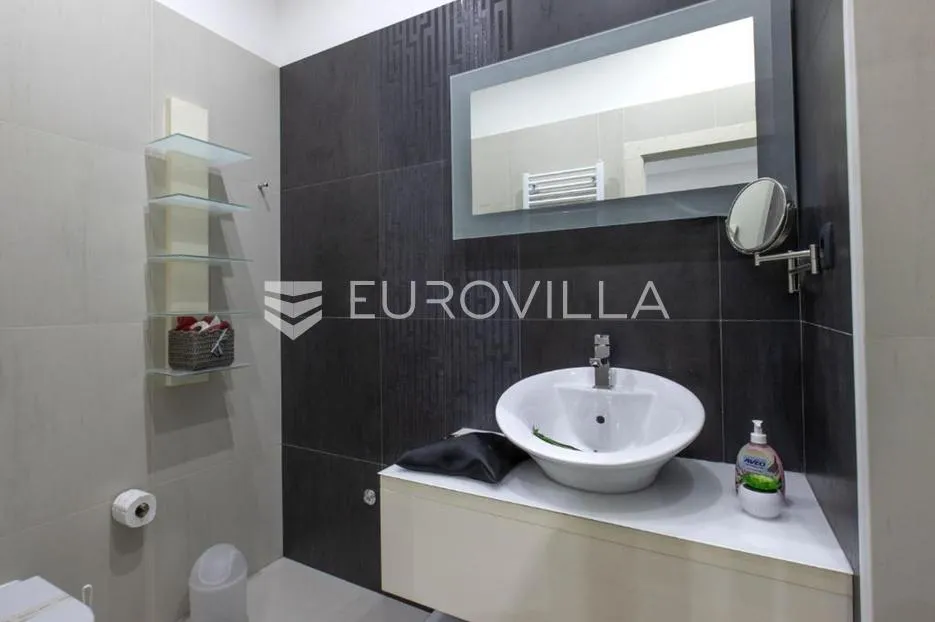 rogoznica, kuća s bazenom i pogledom na more, 352 m² - slika 14