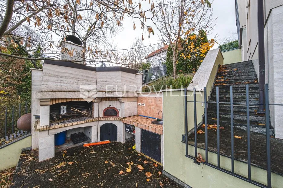 zagreb, gornje prekrižje, ekskluzivna obiteljska vila 376 m² na zemljištu od 704 m² - slika 21