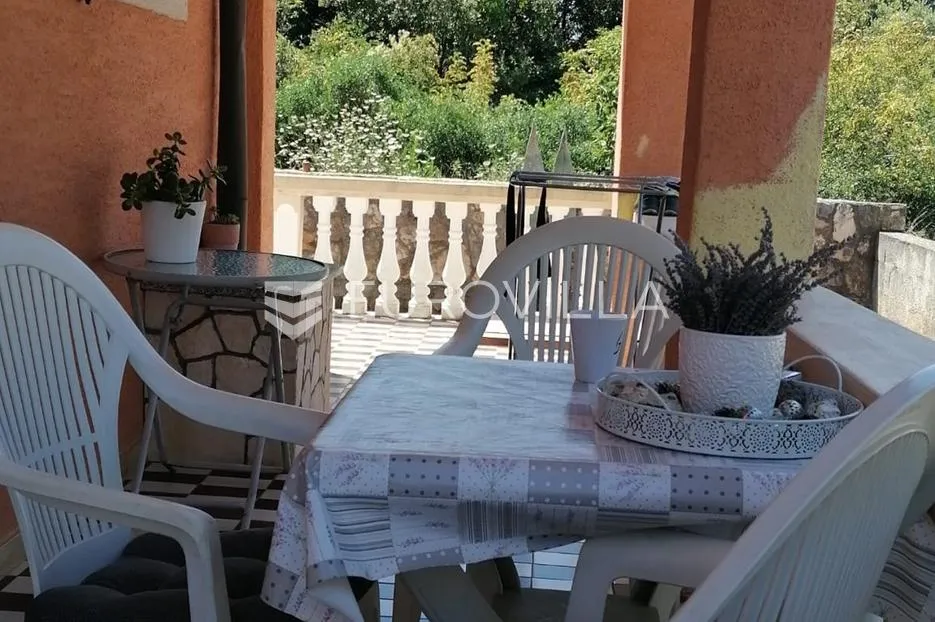 ugljan, muline, dvojna kuća s dva odvojena stana - slika 22