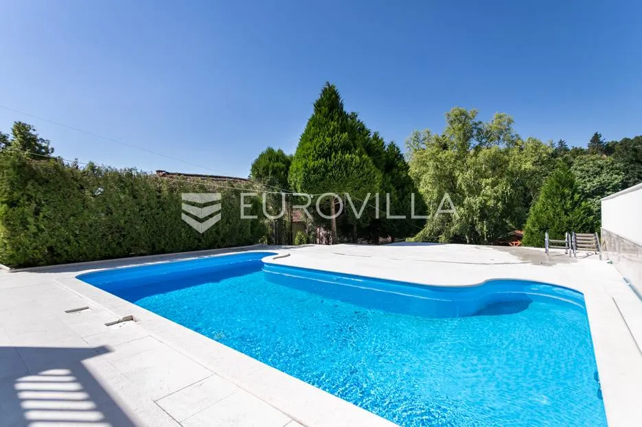donje prekrižje, renovirana vila s bazenom i sjenicom u vrtu - slika 26