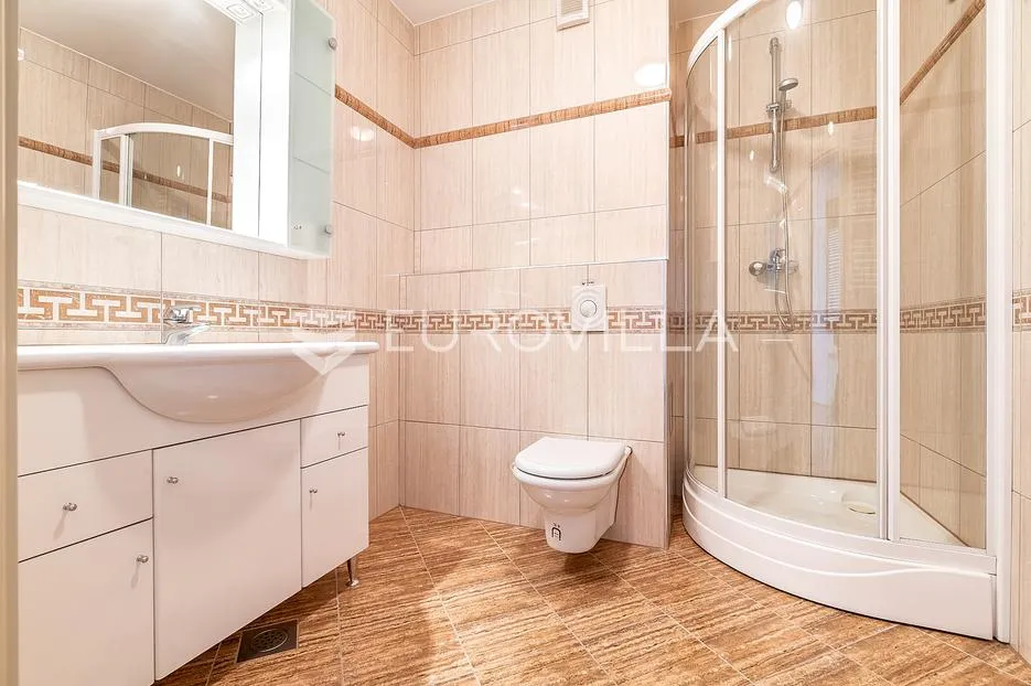 zagreb, trešnjevka, selska ulica, prekrasan luksuzan penthouse sa panoramskim pogledom, 159 m² - slika 8