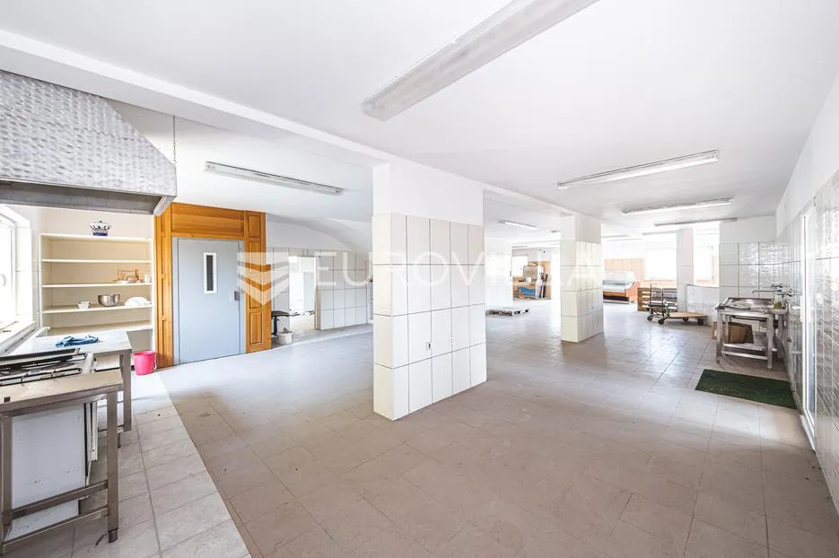 oroslavlje, stambeno poslovni objekt 1861 m² na predivnoj lokaciji - slika 5