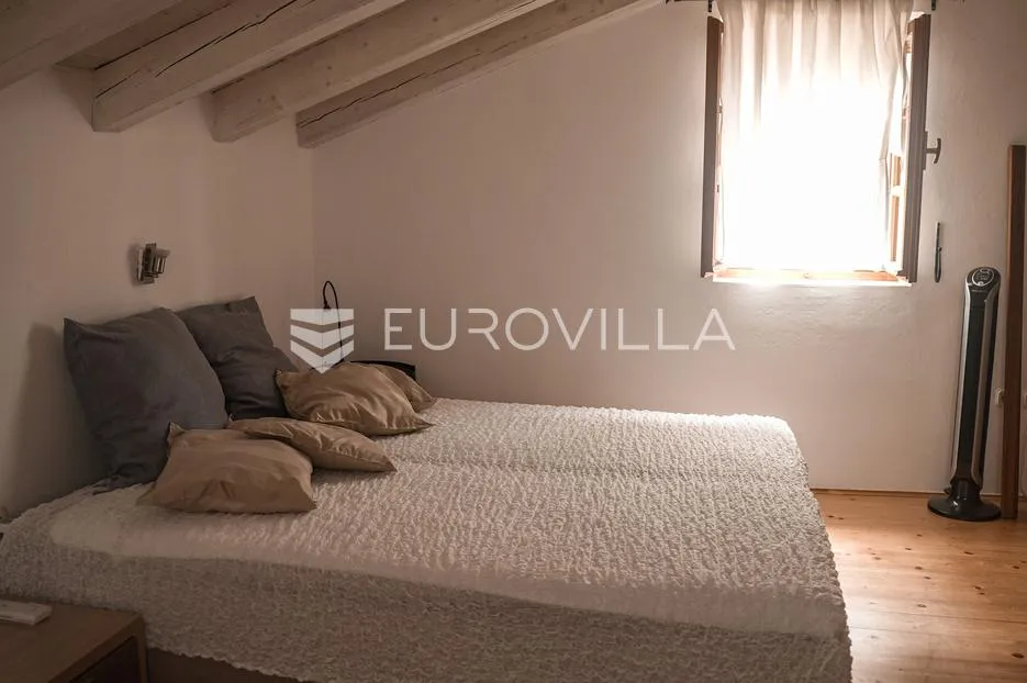 mali lošinj, susak, dvojna tradicionalna kamena kuća 159 m² - slika 5