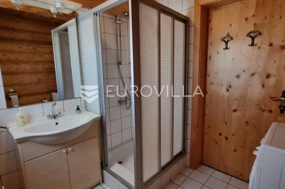 istra, kaštelir, šarmantna drvena kuća 117m2 s pogledom na more - slika 6