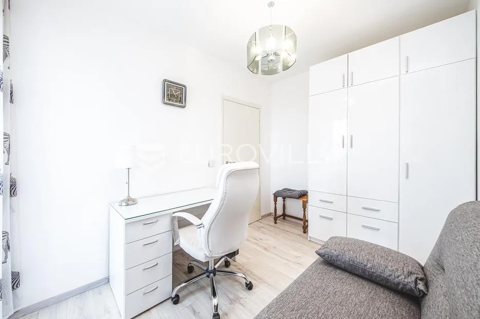 zagreb, cvjetno naselje, trosoban stan 77 m² - slika 8