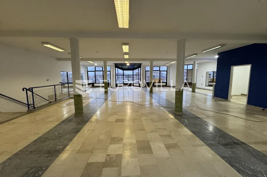 đakovo, centar, poslovni prostor 250 m2, odlična lokacija - slika 6