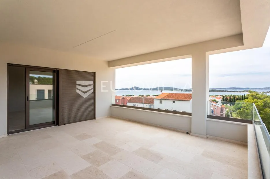 vodice, novogradnja, moderan trosoban stan s pogledom na more, 125,48 m², s7 - slika 1