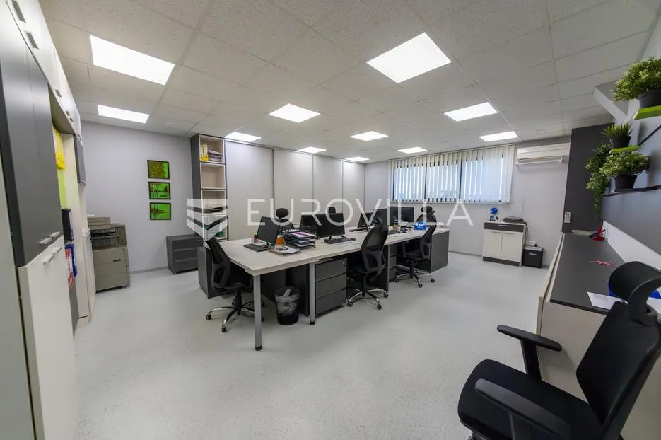 osijek, prodaja najam poslovni kompleks, 2.100 m² na zemljištu od 4200 m² - slika 6