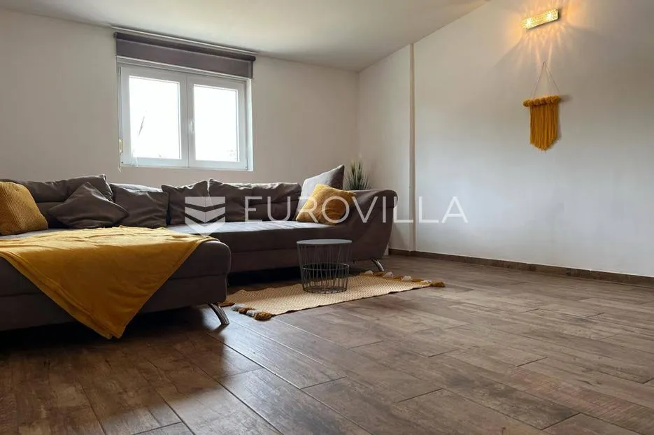 istra, šišan, prizemnica s bazenom i građevinskim zemljištem na mirnoj lokaciji - slika 10