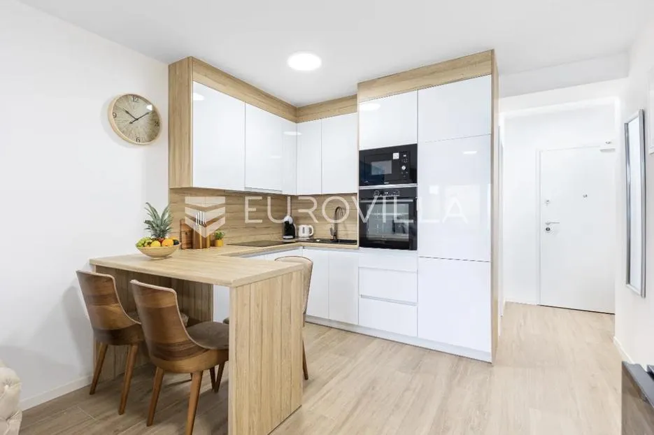 pag, povljana, garsonijera 1. red do mora, 36,74 m² - slika 7