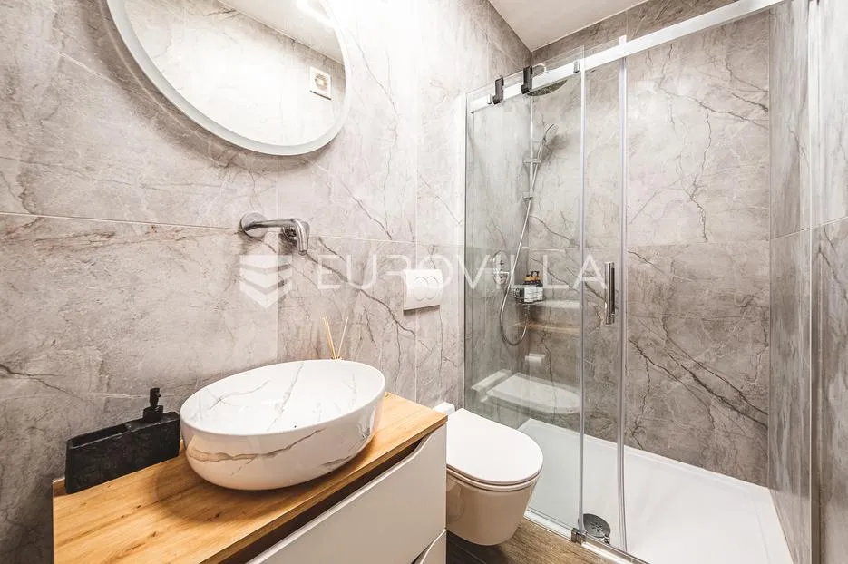 zagreb, donji grad, moderan trosoban stan 68 m² - slika 11