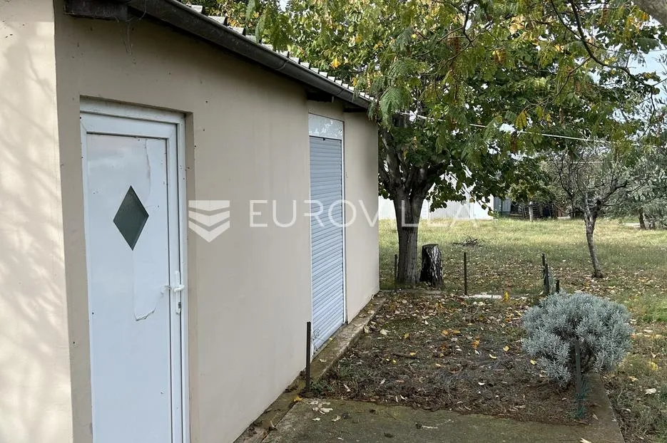 istra, pula, atraktivno zemljište s dva ucrtana objekta u završnoj fazi legalizacije - slika 2