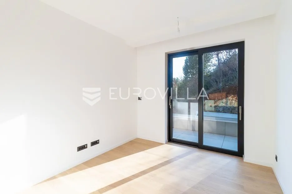 opatija, dvoetažni, četverosobni stan s pogledom na cijeli kvarner, 212,71 m² - slika 4
