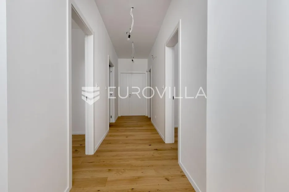 rijeka, pećine, novogradnja, luksuzan četverosoban stan 163,72 m² prvi red do mora - slika 7