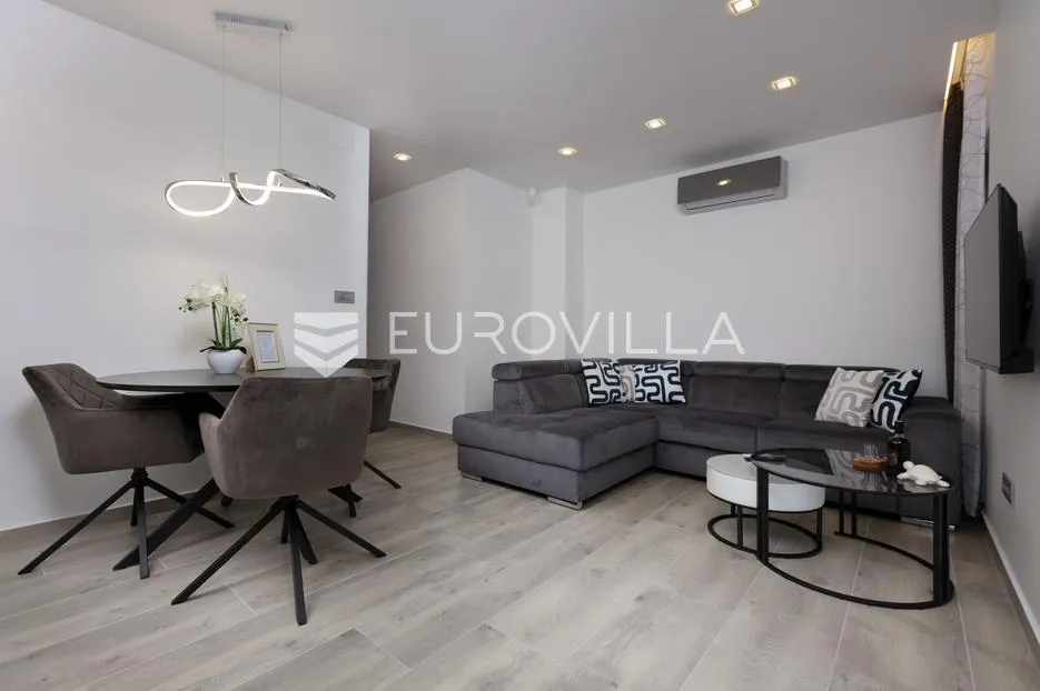 malinska, prekrasna vila s 3 stambene jedinice, bazen, pogled na more - slika 29