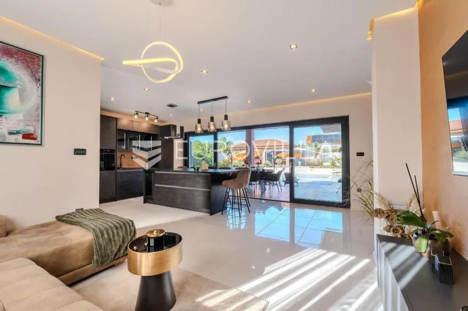 zadar, smoković, moderna villa sa bazenom, novogradnja - slika 16