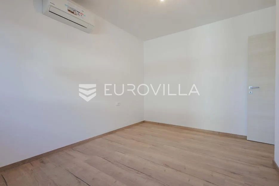 istra, medulin: moderni četverosobni stan u elegantnoj novogradnji na prvom katu - slika 18