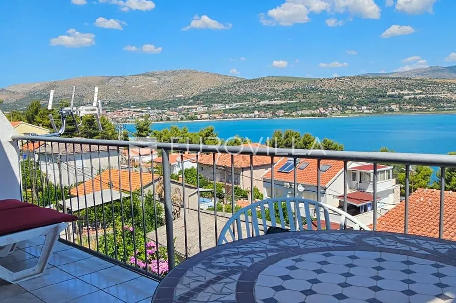 trogir, stan 59,2 m² s prekrasnim pogledom, od mora i plaže 50 m - slika 2