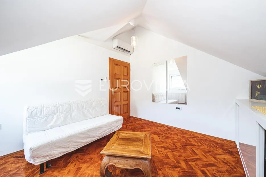 zagreb, gračani, prekrasna obiteljska villa, mirna lokacija - slika 28