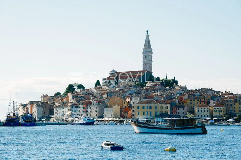 istra, rovinj prodaja uhodanog restorana s dugogodišnjom tradicijom poslovanja - slika 1