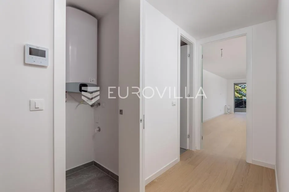 opatija, centar, atraktivan višesoban stan u novogradnji s 4 parkirna mjesta nkp 254 m2 - slika 28