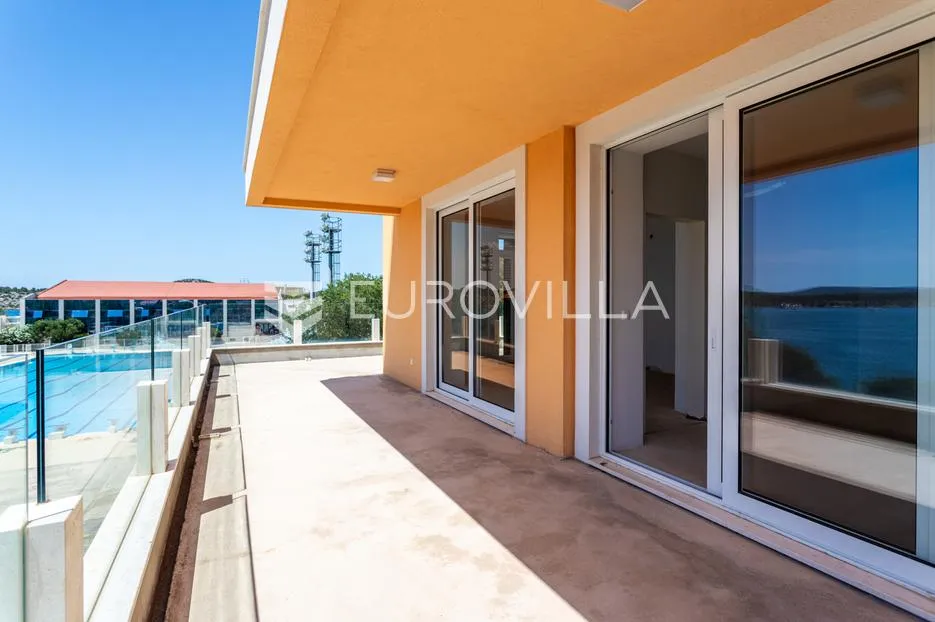 šibenik, plaža banj, prekrasan trosoban stan s pogledom na more, 128,30 m² - slika 13