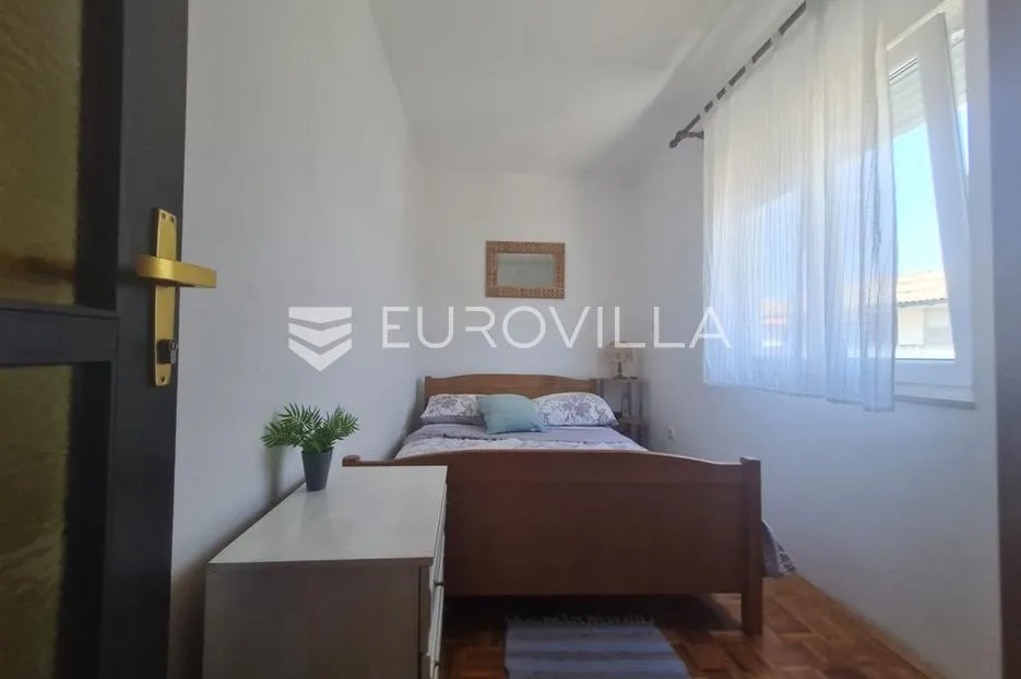 vir, apartmanska kuća s 3 jedinice, velikom okućnicom i potencijalom za bazen blizu centra - slika 38