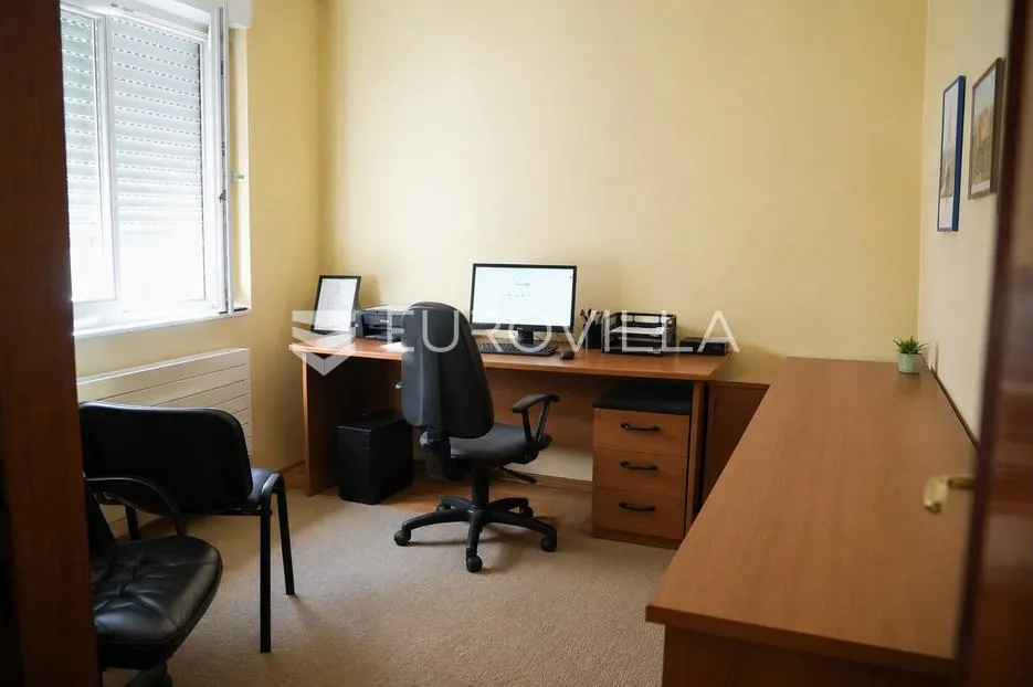 vinkovci, kuća 300 m², centar, namještena, odmah useljiva - slika 14