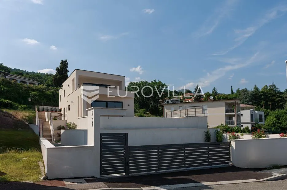 lovran, centar, ekskluzivna vila s bazenom i panoramskim pogledom na more - slika 47