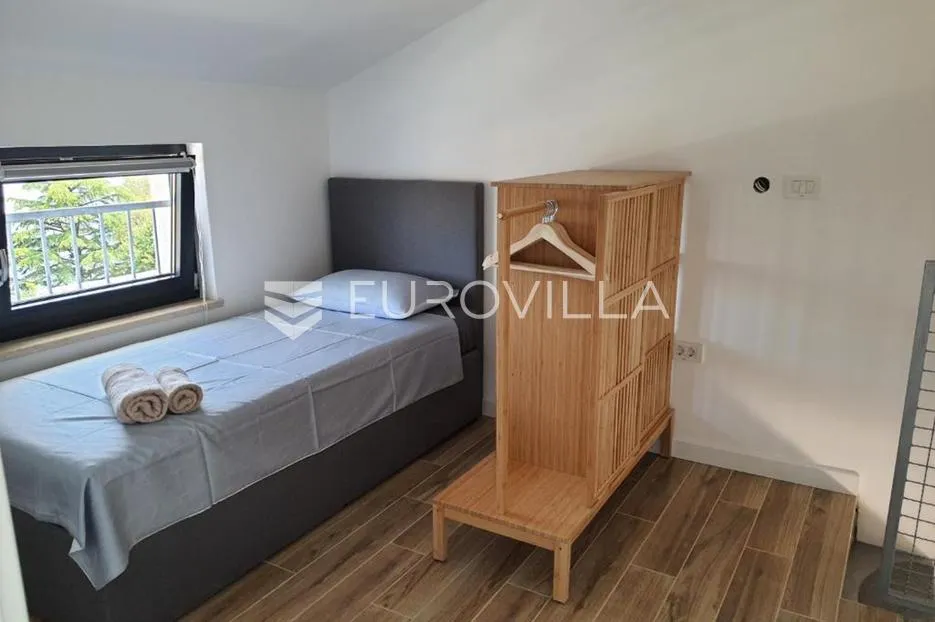 lovran, predivna kuća s tri apartmana 50 m od mora - slika 12