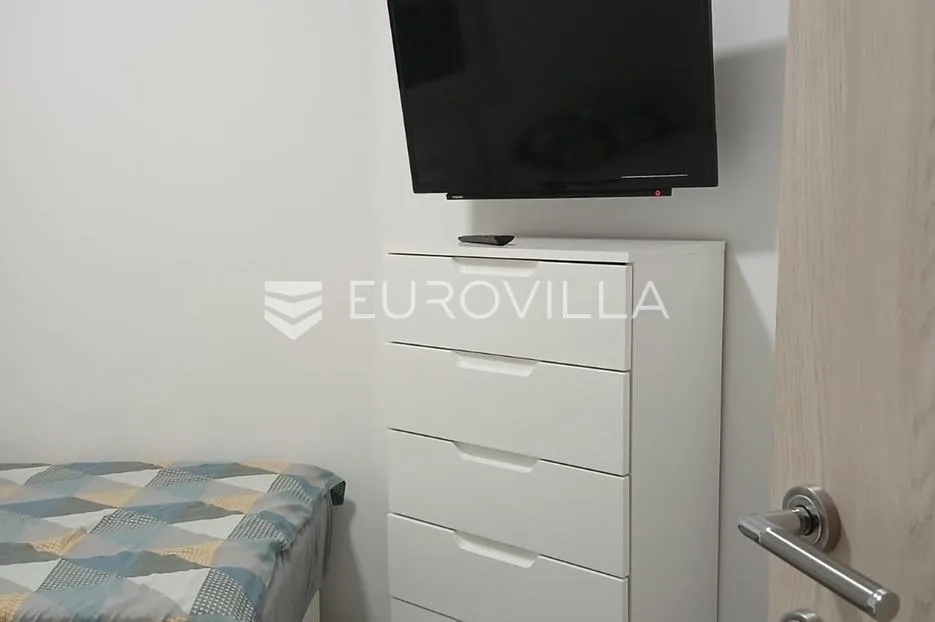 vir, trosoban stan u prizemlju s vrtom na izvrsnoj lokaciji - slika 11