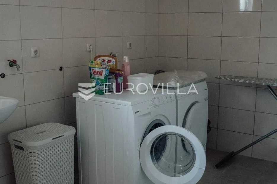 vinkovci, mirkovci, velika kuća s prostranim dvorištem - slika 30