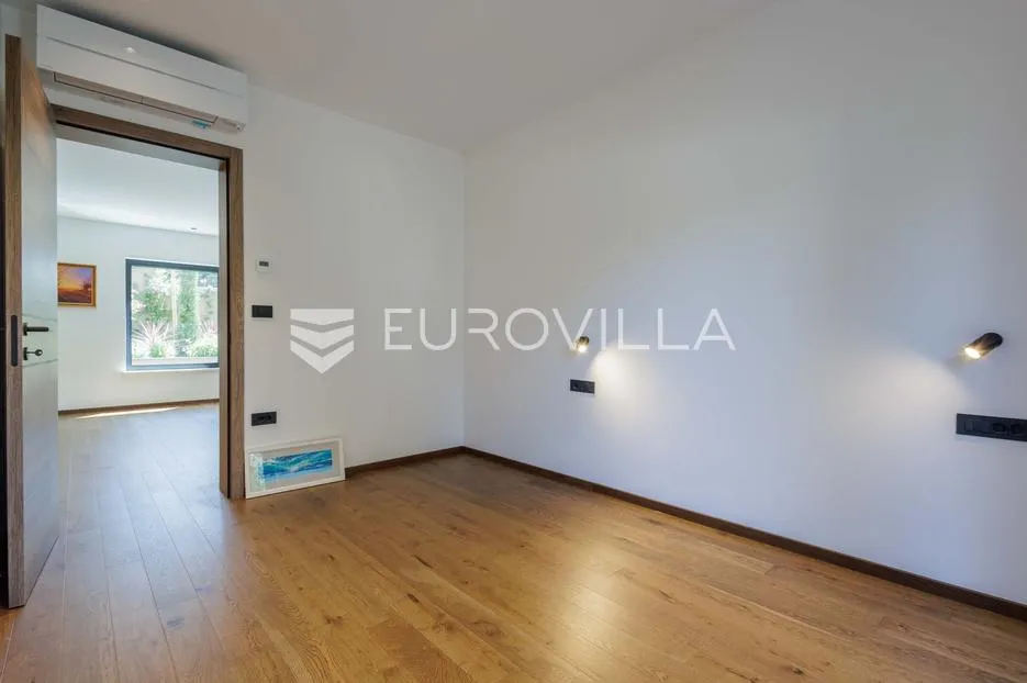 istra, medulin, eksluzivna vila s bazenom i panoramskim pogledom na more - slika 57