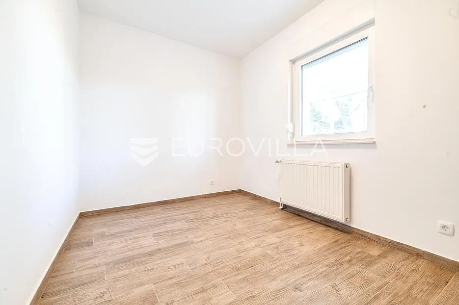 zagreb, zelengaj prostrani peterosoban stan 178 m² u visokom prizemlju - slika 8