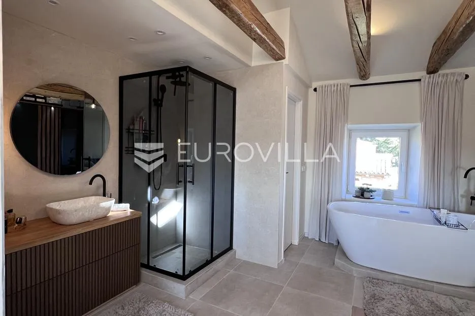 istra, kanfanar, potpuno renovirane dvije kamene kuće, useljive odmah, 130 m² - slika 26