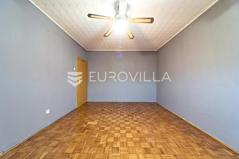 osijek, jug 2, trosoban stan na 2. katu, 49.8 m², obnovljena fasada - slika 13
