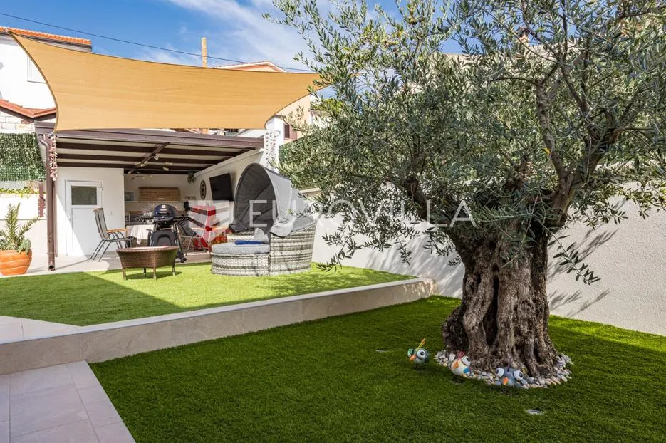 istra, rovinj, atraktivna kuća 170m2 s bazenom u neposrednoj blizini centra - slika 23