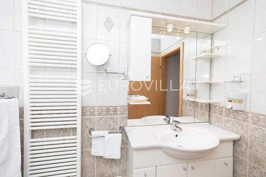 g.kotar, ravna gora, uhodani turistički objekt 1500 m² na parceli od 3799 m² - slika 32