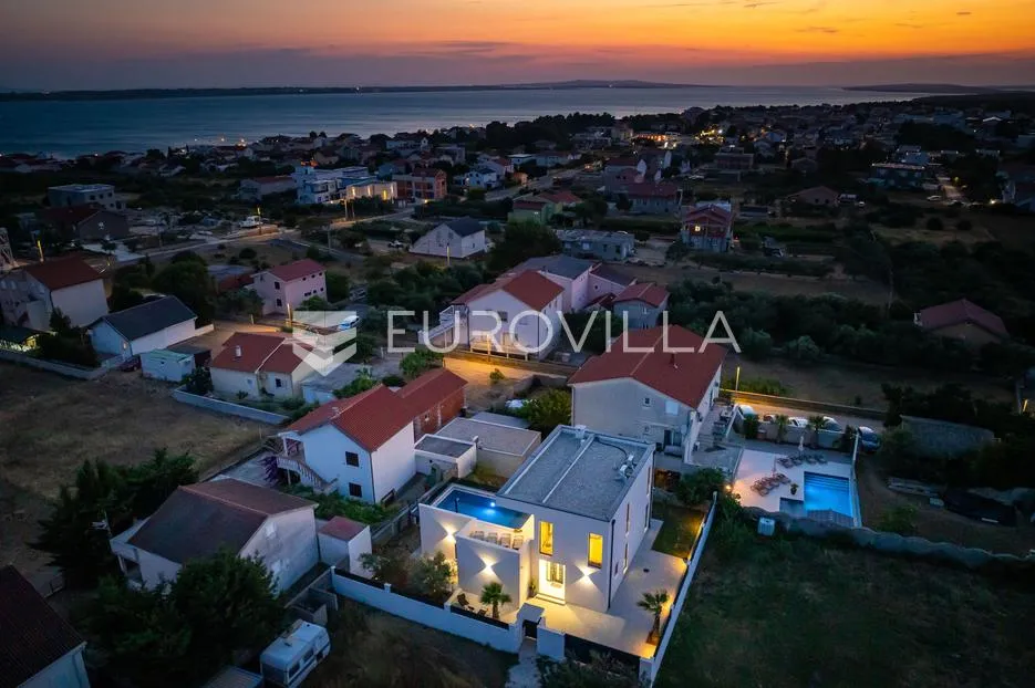 zadar, vrsi, predivna samostojeća novoizgrađena vila/kuća s bazenom - slika 51