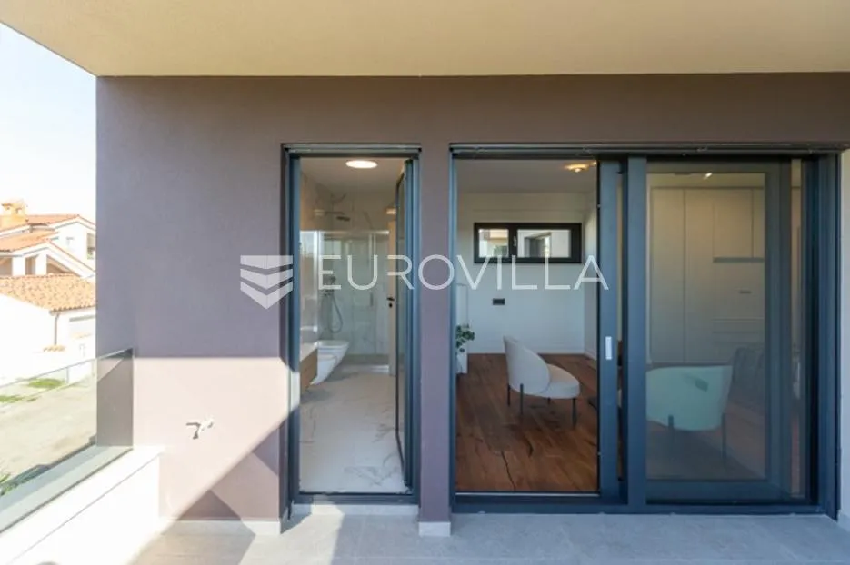 fažana, moderna vila 275 m² na velikoj besprijekornoj okućnici s grijanim bazenom - slika 37