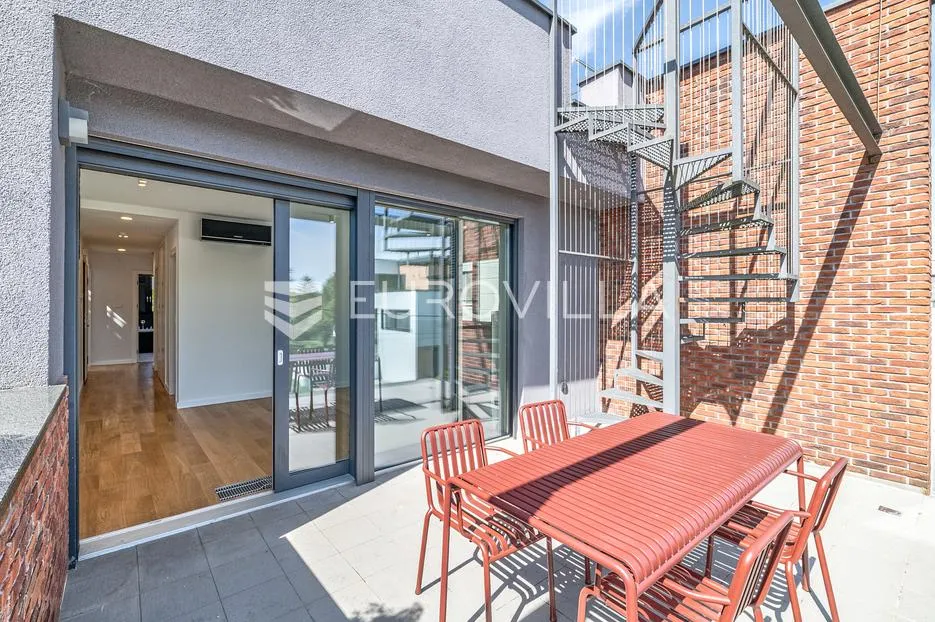 Zagreb, JARUN, premium lifestyle prvi red do jezera, 105 m², dvije terase, parkirno mjesto