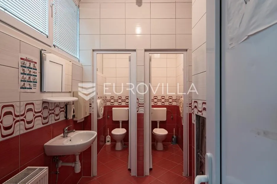 osijek, antunovac, novija poslova zgrada u industrijskoj zoni 1256 m² - slika 21