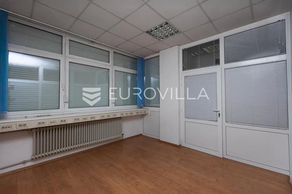 rijeka, centar, poslovni prostora 516 m², 1. kat, lift - slika 11