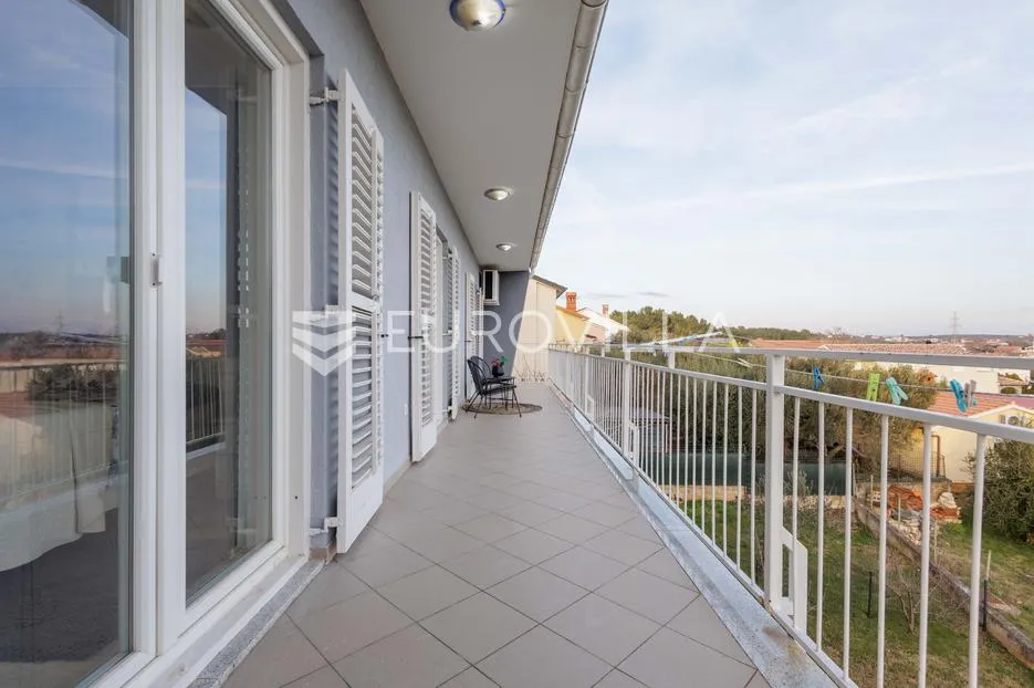 istra, pula, stan 3 spavaće sobe, vrt, parking, 165 m² - slika 31