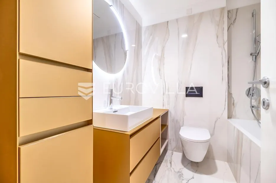 zagreb, donji grad, centar, luksuzan četverosoban stan s loggiom, terasom i vrtom 150 m² - slika 6